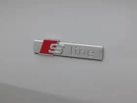 Audi A3 Sportback 45 TFSi e 272 Pk S-Line Competition thumbnail 13