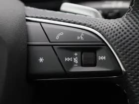 Audi A3 Sportback 45 TFSi e 272 Pk S-Line Competition thumbnail 27