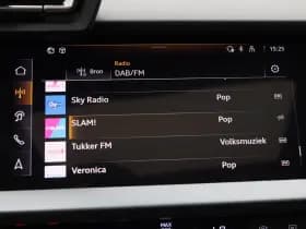 Audi A3 Sportback 45 TFSi e 272 Pk S-Line Competition thumbnail 29