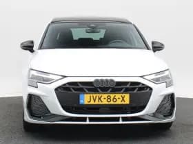 Audi A3 Sportback 45 TFSi e 272 Pk S-Line Competition thumbnail 4