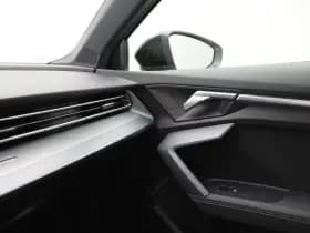 Audi A3 Sportback 45 TFSi e 272 Pk S-Line Competition thumbnail 35