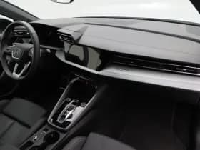 Audi A3 Sportback 45 TFSi e 272 Pk S-Line Competition thumbnail 41