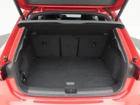 Audi A3 Sportback 45 TFSi e 272 Pk S-Line Competition thumbnail 19