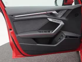 Audi A3 Sportback 45 TFSi e 272 Pk S-Line Competition thumbnail 21