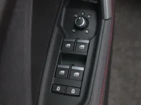 Audi A3 Sportback 45 TFSi e 272 Pk S-Line Competition thumbnail 22