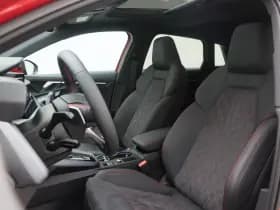 Audi A3 Sportback 45 TFSi e 272 Pk S-Line Competition thumbnail 6