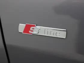 Audi Q4 S edition Competition e-tron 45 thumbnail 11