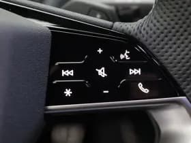 Audi Q4 S edition Competition e-tron 45 thumbnail 25