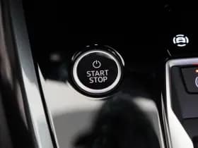 Audi Q4 S edition Competition e-tron 45 thumbnail 33