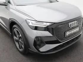 Audi Q4 S edition Competition e-tron 45 thumbnail 10