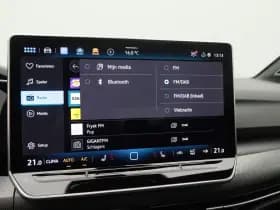 Volkswagen Golf R-Line Edition 1.5 eTSI 150 PK Automaat thumbnail 37