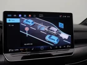 Volkswagen Golf R-Line Edition 1.5 eTSI 150 PK Automaat thumbnail 39