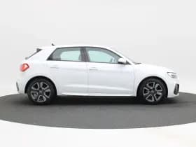 Audi A1 Sportback 25 TFSi S-Line thumbnail 6
