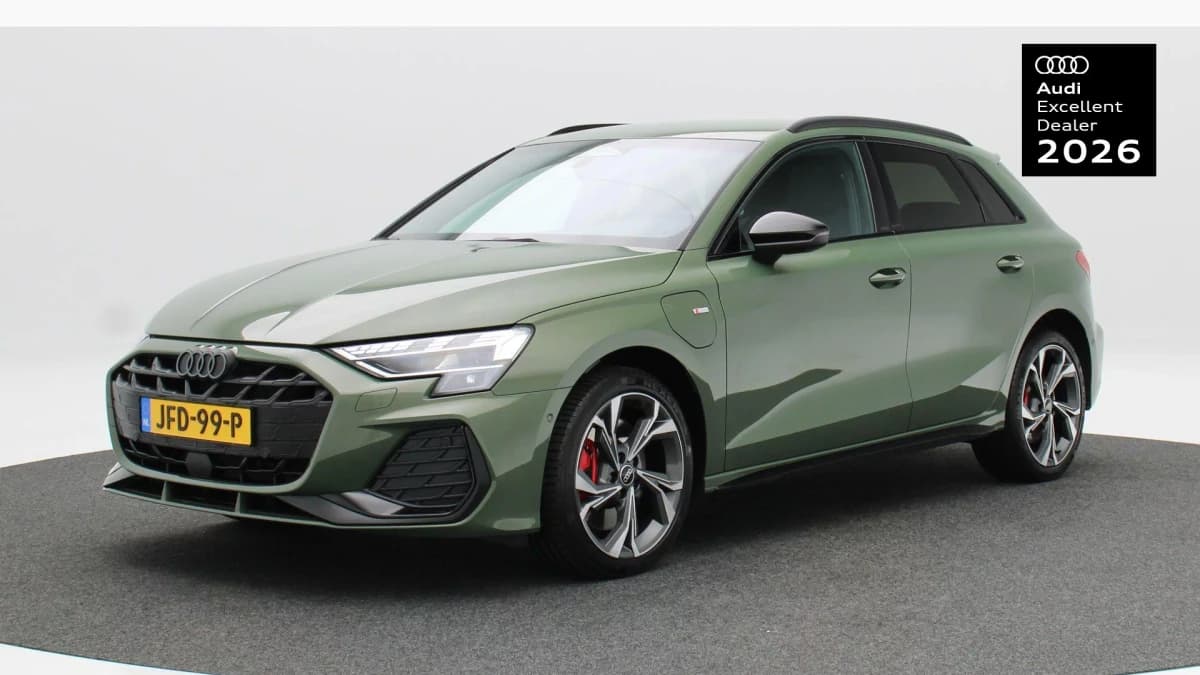 Audi A3 Sportback 45 TFSi e 272 Pk S-Line Competition — foto 1