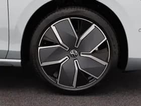 Volkswagen Passat R-Line Edition 1.5 eHybrid 204 PK thumbnail 11