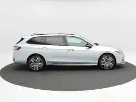 Volkswagen Passat R-Line Edition 1.5 eHybrid 204 PK thumbnail 6