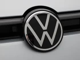 Volkswagen Passat R-Line Edition 1.5 eHybrid 204 PK thumbnail 9