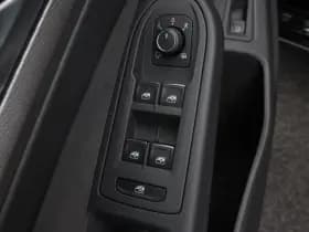 Volkswagen Golf thumbnail 19