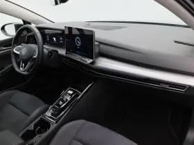 Volkswagen Golf thumbnail 37