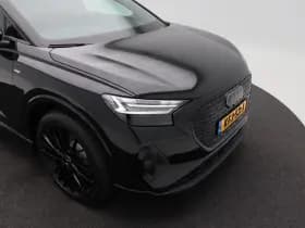 Audi Q4 e-tron thumbnail 12