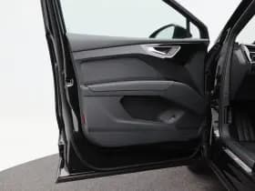 Audi Q4 e-tron thumbnail 23