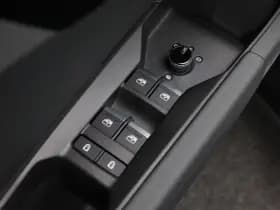 Audi Q4 e-tron thumbnail 24