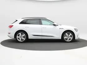 Audi e-tron thumbnail 6