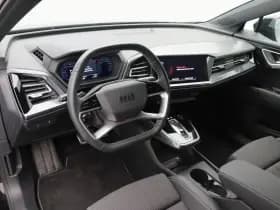 Audi Q4 thumbnail 3