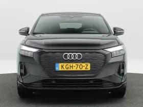 Audi Q4 thumbnail 4