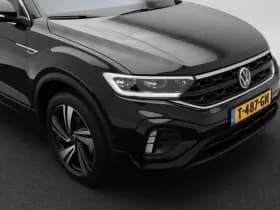 Volkswagen T-Roc thumbnail 11