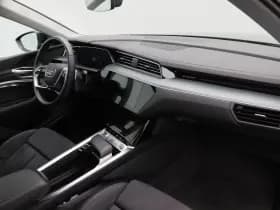 Audi e-tron thumbnail 16