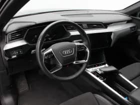 Audi e-tron thumbnail 17