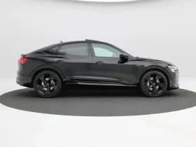 Audi e-tron thumbnail 5