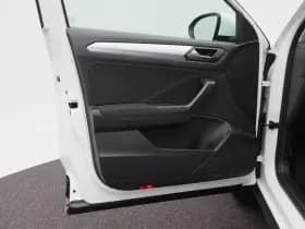 Volkswagen T-Roc 1.0 TSi 110 Pk Life Business thumbnail 18