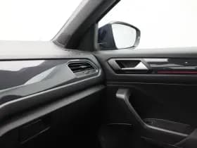 Volkswagen T-Roc 1.5 TSi 150 Pk Sport thumbnail 30
