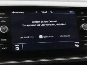 Volkswagen T-Cross 1.0 TSi 115 Pk Automaat Life Business thumbnail 30