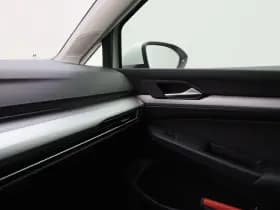 Volkswagen Golf 1.5 eTSi 115 Pk Automaat Life Edition thumbnail 28