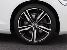 Volvo V60 2.0 T6 340 Pk Automaat Recharge AWD R-Design thumbnail 14
