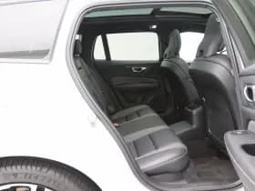 Volvo V60 2.0 T6 340 Pk Automaat Recharge AWD R-Design thumbnail 39