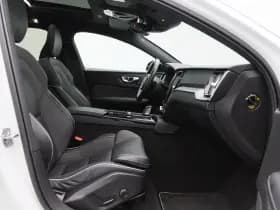 Volvo V60 2.0 T6 340 Pk Automaat Recharge AWD R-Design thumbnail 41