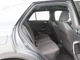 Volkswagen T-Roc 1.5 TSi 150 Pk Automaat Sport Business R-Line thumbnail 35