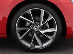 Skoda Superb Combi 1.5 TSi 150 Pk Automaat Sportline Business thumbnail 14