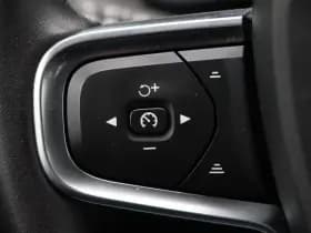 Volvo XC40 1.5 T5 Recharge Inscription 263 Pk thumbnail 22