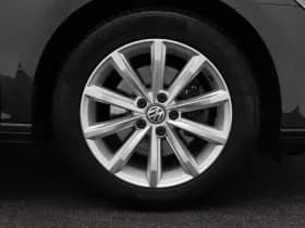 Volkswagen Passat thumbnail 11