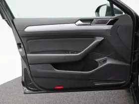 Volkswagen Passat thumbnail 17