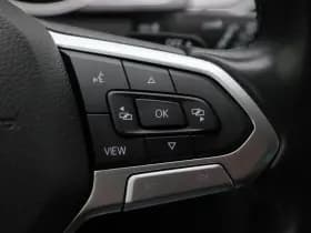 Volkswagen Passat thumbnail 22