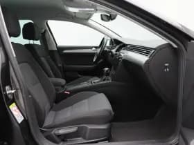 Volkswagen Passat thumbnail 38