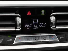 BMW 3-serie 330i Executive Edition 259 Pk Automaat thumbnail 30