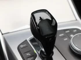 BMW 3-serie 330i Executive Edition 259 Pk Automaat thumbnail 32