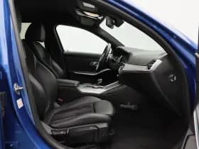 BMW 3-serie 330i Executive Edition 259 Pk Automaat thumbnail 41